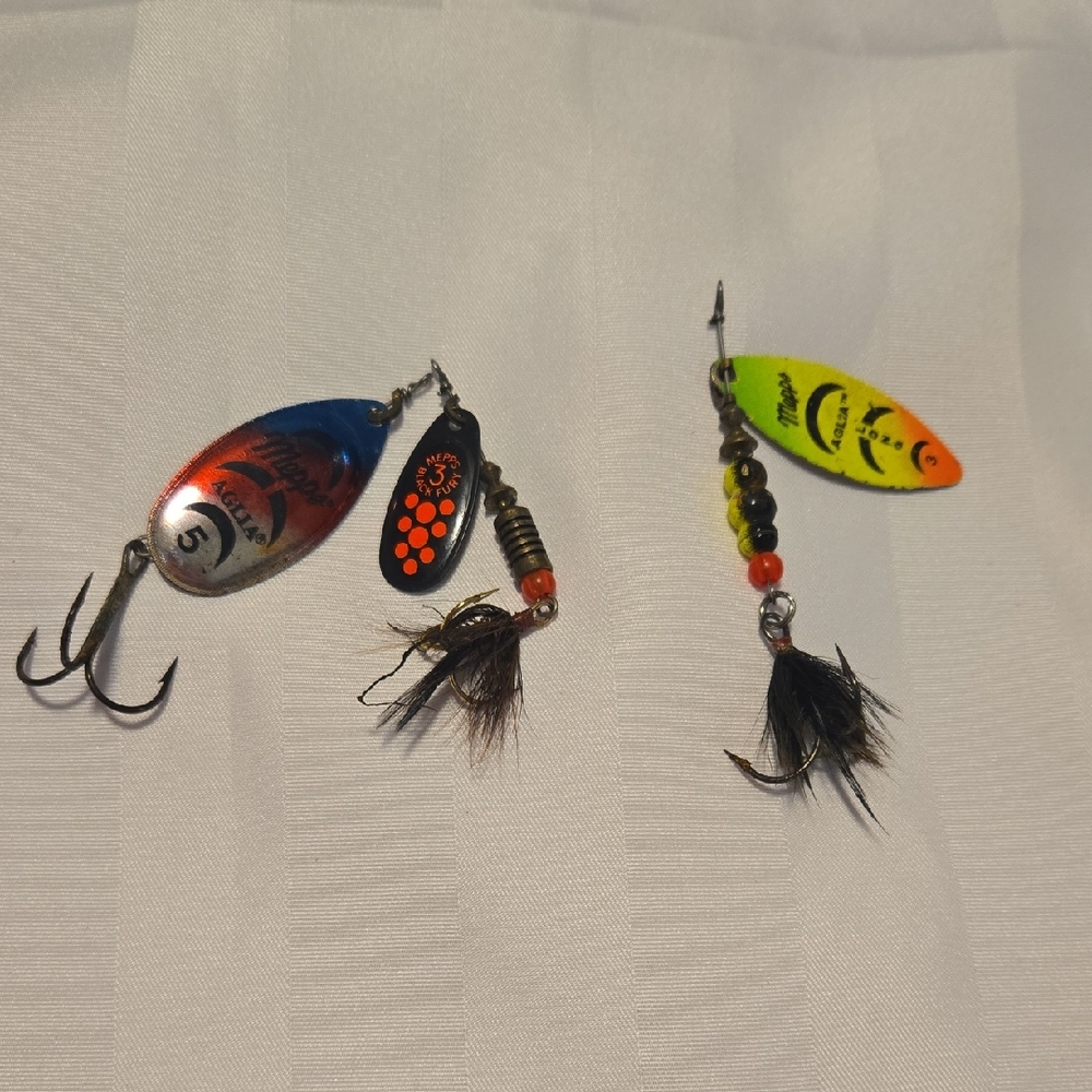 Vibrant Fishing Mepps Lures Set